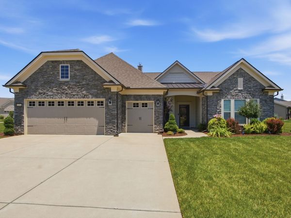 2204 Henderson Dr , Spring Hill, TN 37174