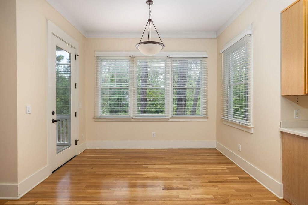 142 Wappoo Creek Drive Photo 14