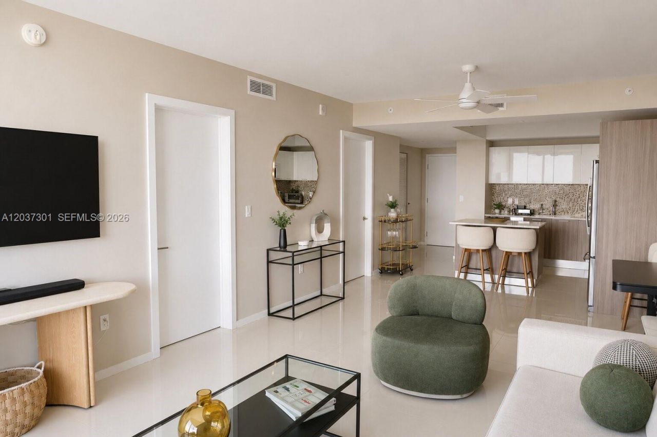5300 Paseo Blvd , Unit 1510, Doral, FL 33166 Photo