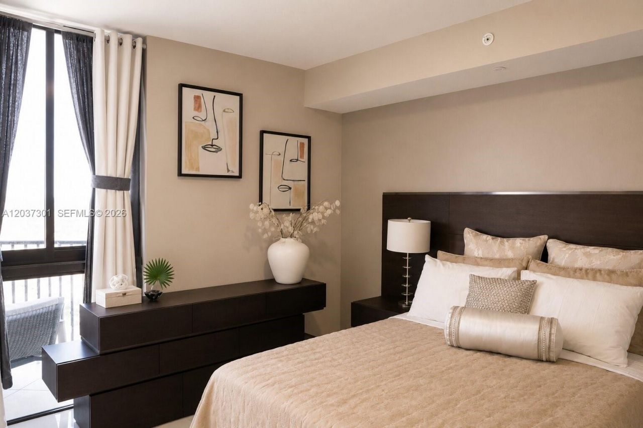 5300 Paseo Blvd , Unit 1510, Doral, FL 33166 Photo