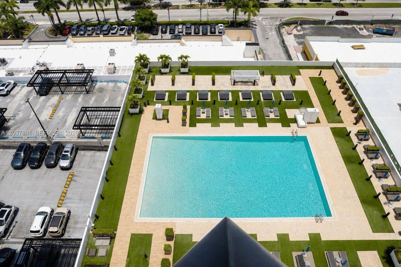 5300 Paseo Blvd , Unit 1510, Doral, FL 33166 Photo