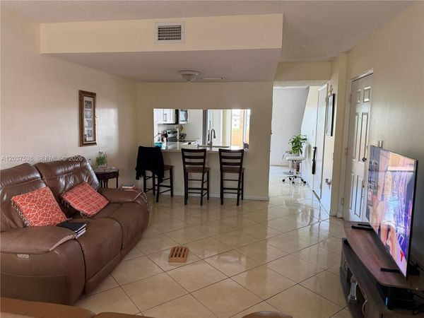 14902 SW 82nd Ln , Unit 13-205, Miami, FL 33193