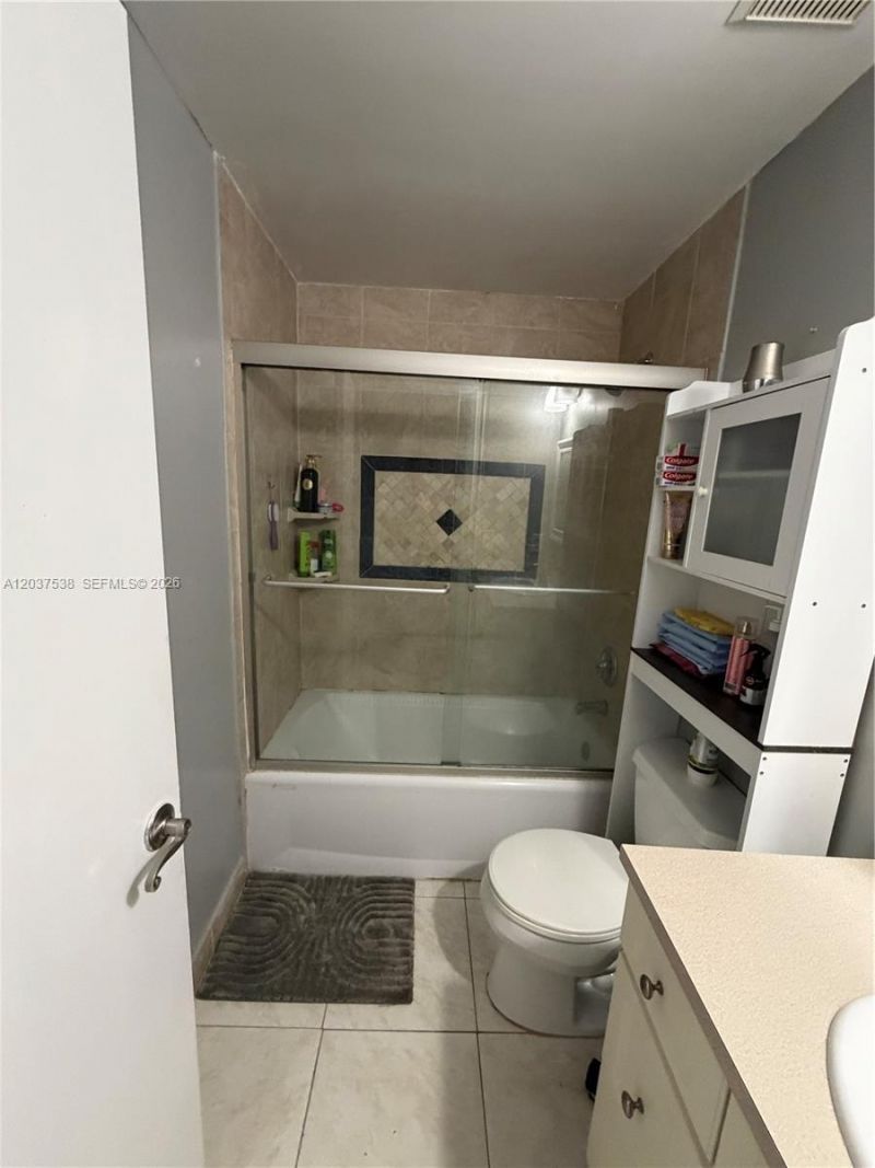 14902 SW 82nd Ln , Unit 13-205, Miami, FL 33193 Photo