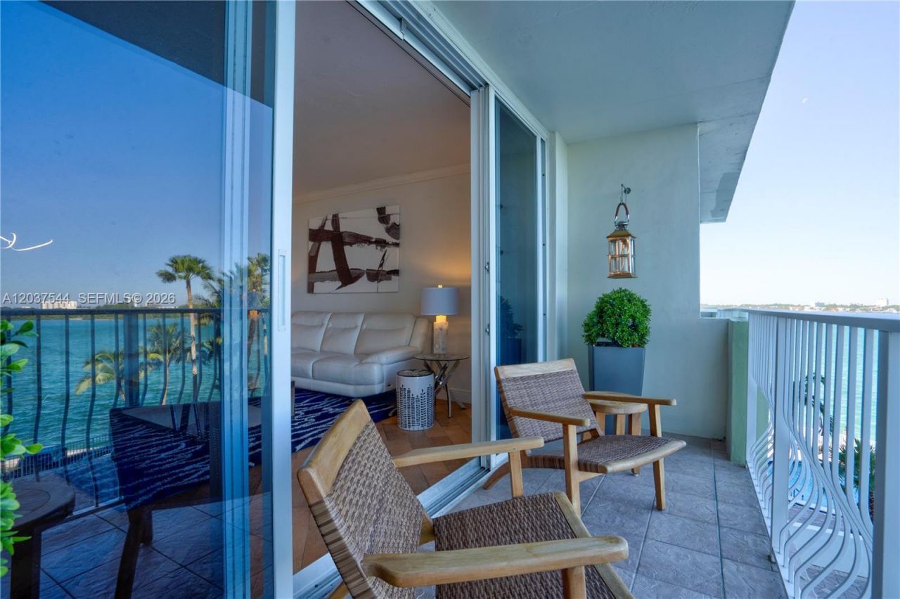 10350 W Bay Harbor Dr , Unit 4T, Bay Harbor Islands, FL 33154 Photo