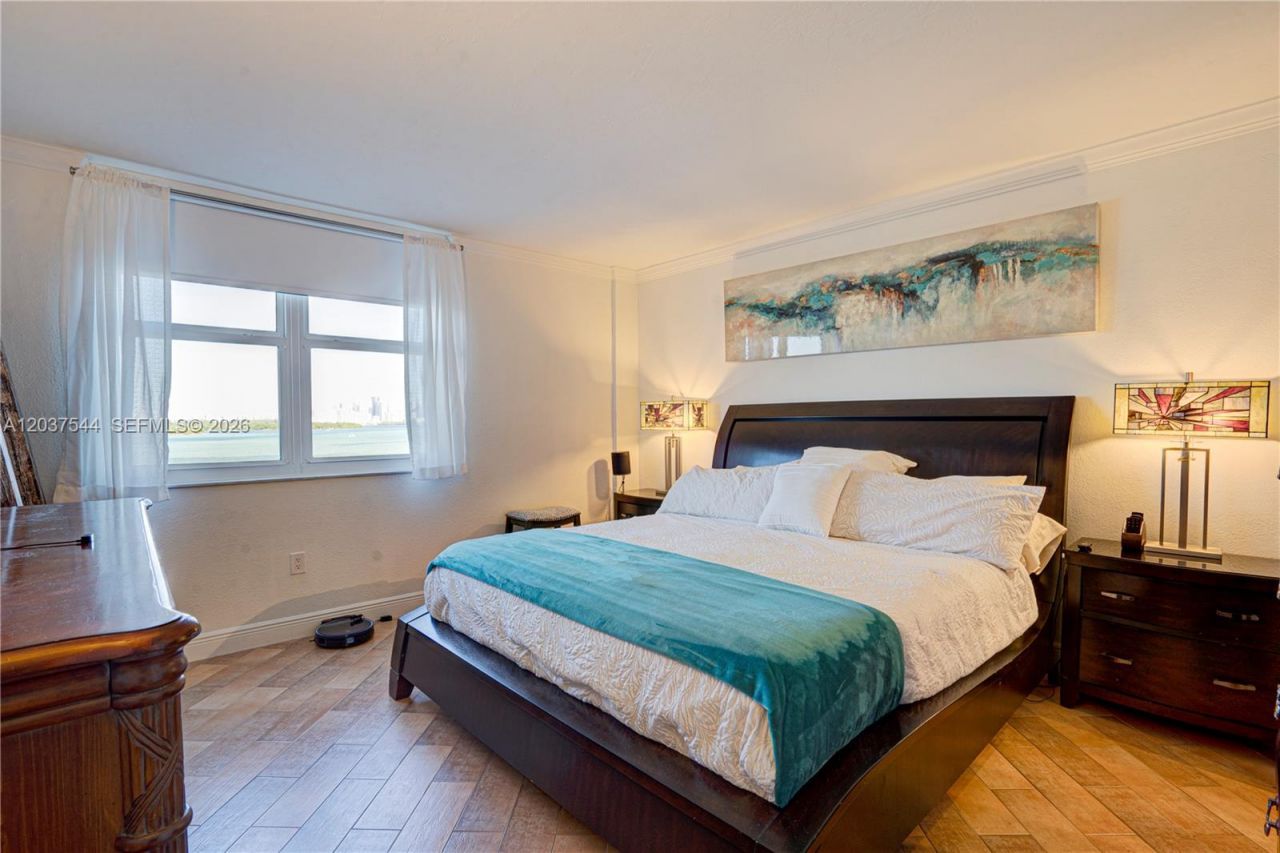 10350 W Bay Harbor Dr , Unit 4T, Bay Harbor Islands, FL 33154 Photo