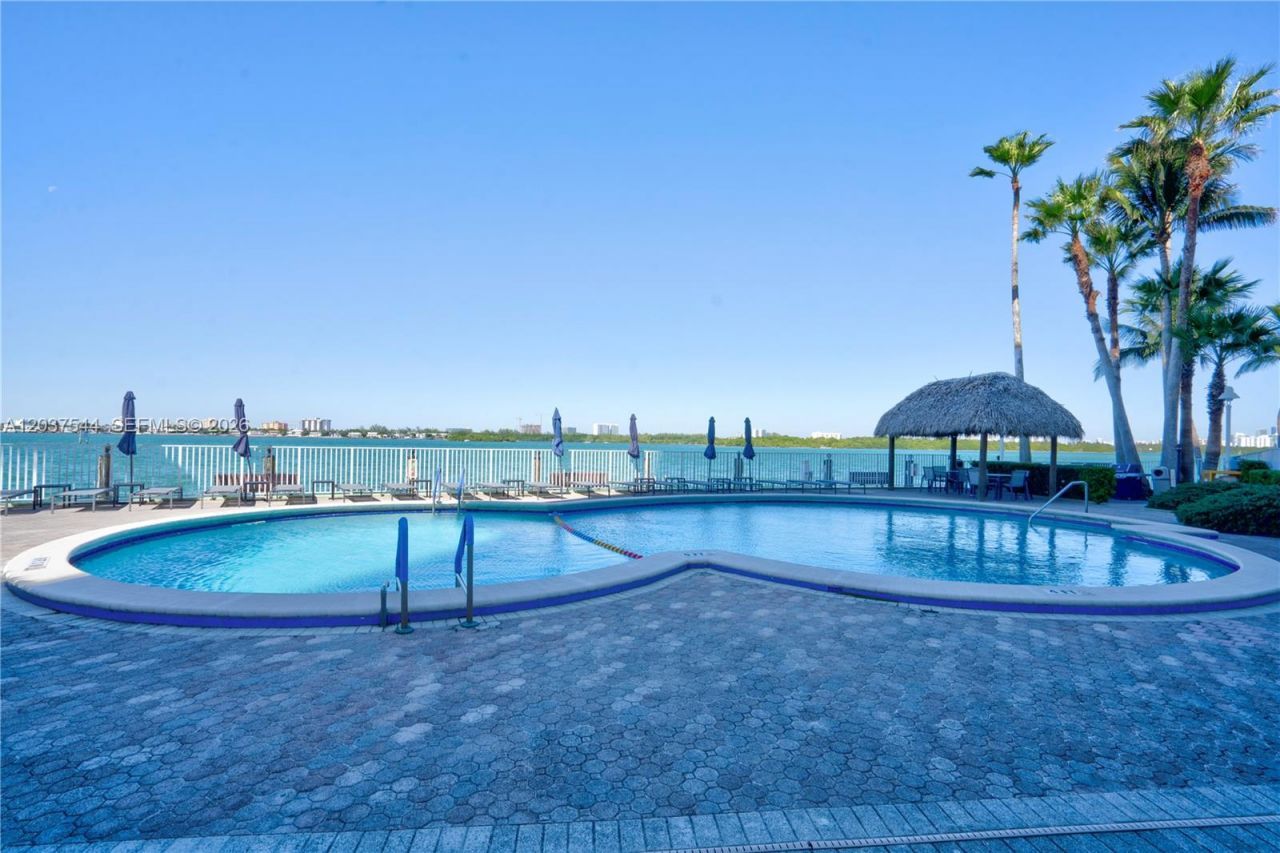 10350 W Bay Harbor Dr , Unit 4T, Bay Harbor Islands, FL 33154 Photo