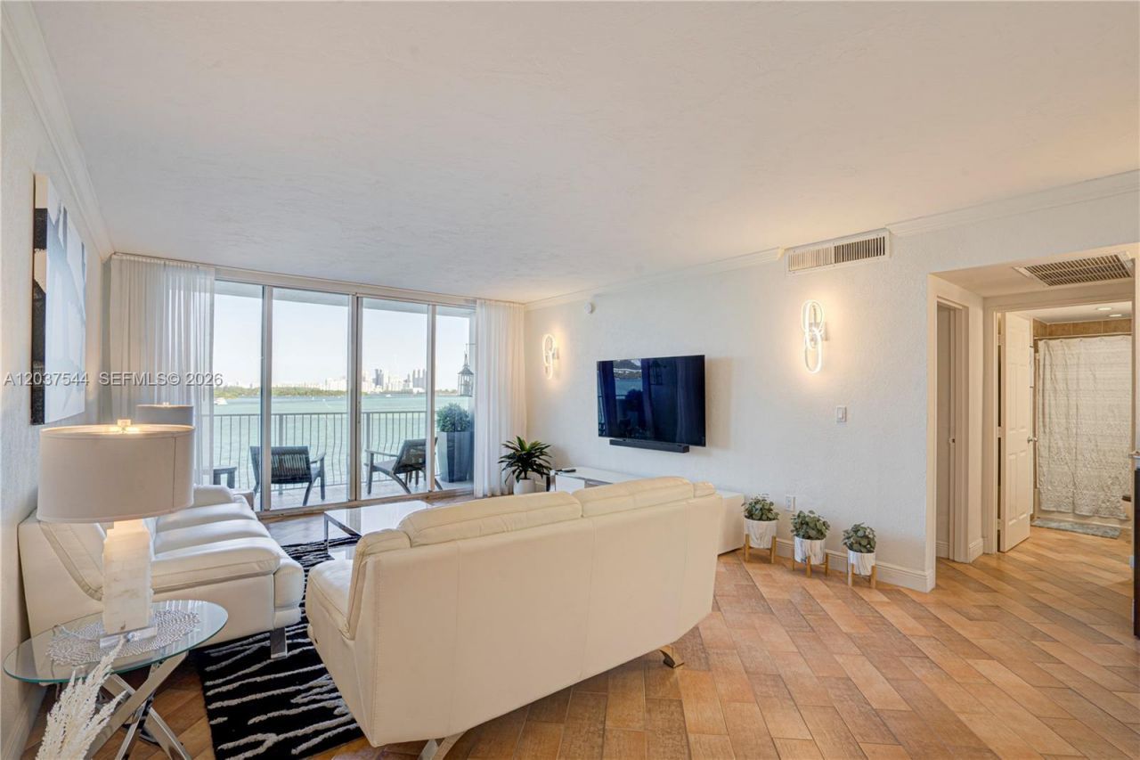 10350 W Bay Harbor Dr , Unit 4T, Bay Harbor Islands, FL 33154 Photo