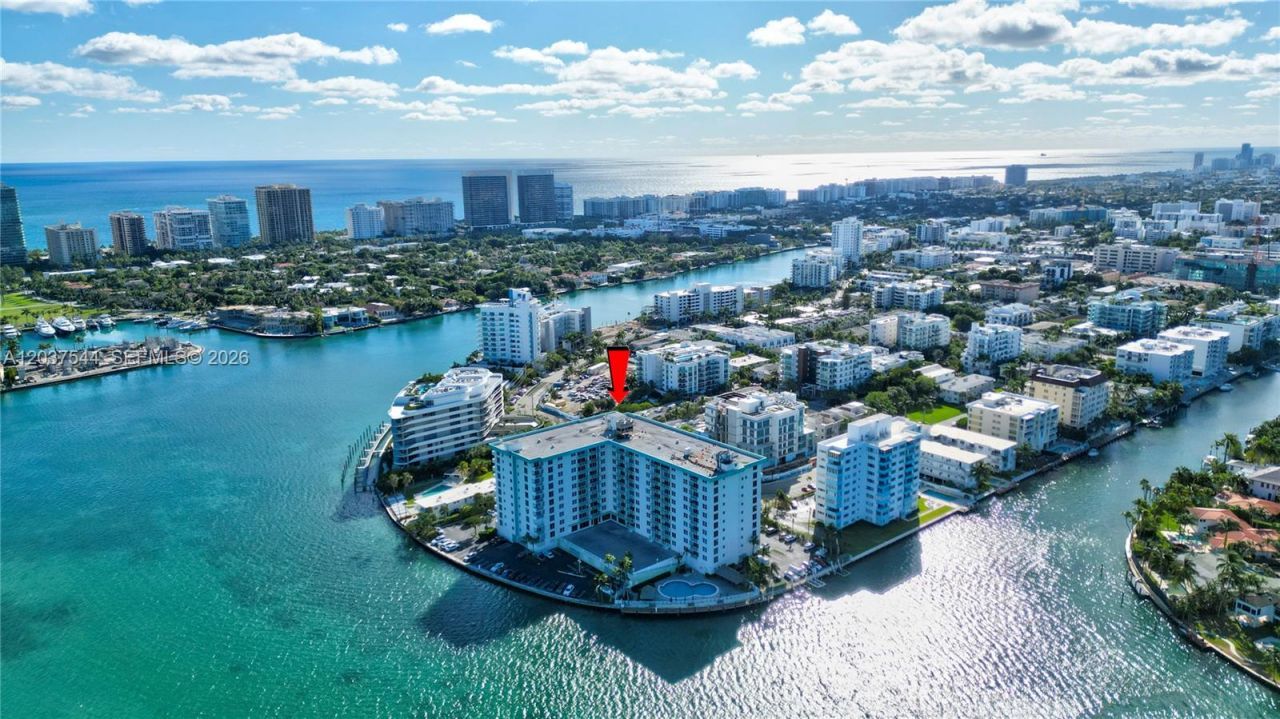 10350 W Bay Harbor Dr , Unit 4T, Bay Harbor Islands, FL 33154 Photo