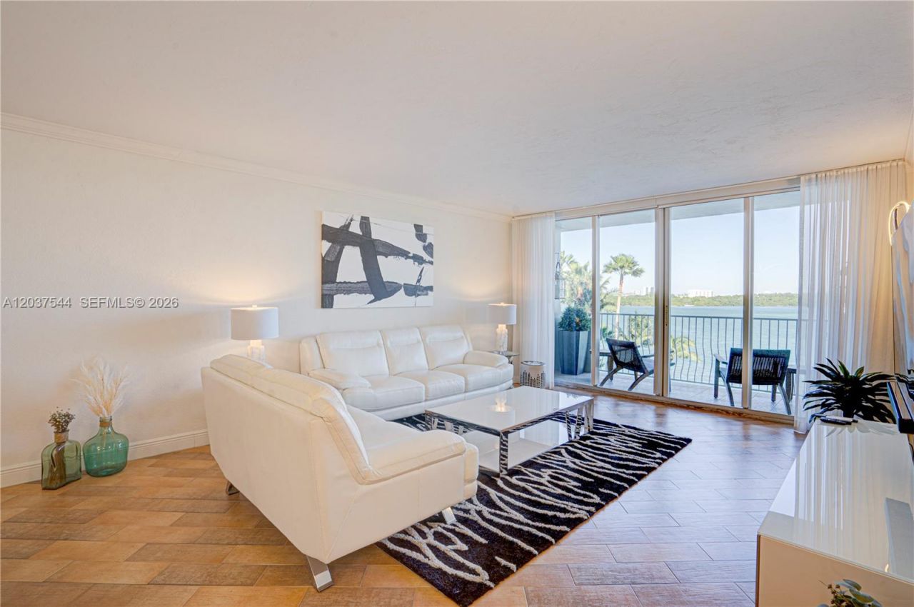 10350 W Bay Harbor Dr , Unit 4T, Bay Harbor Islands, FL 33154 Photo