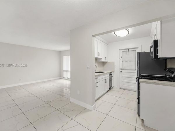 5141 Hollywood Blvd , Unit 206, Hollywood, FL 33021