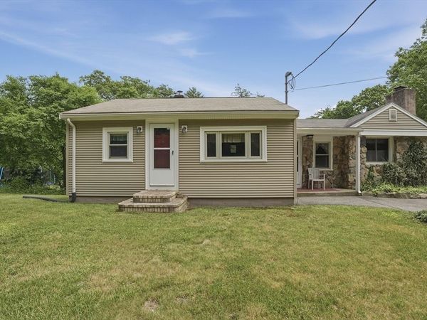 61 Flagg Swamp Rd, Freetown, MA 02717