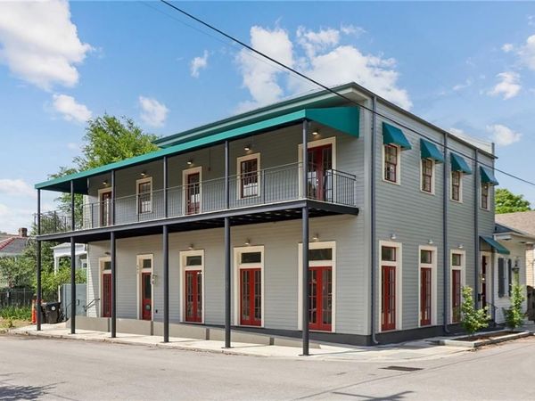 601 EIGHTH Street , New Orleans, LA 70115