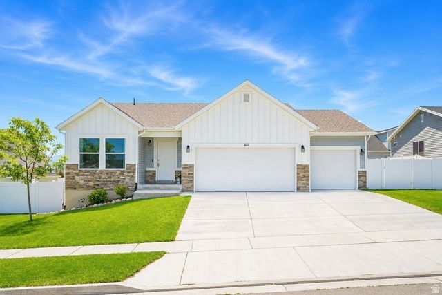1121 W Honeycomb Dr, Grantsville, UT 84029 Main Photo