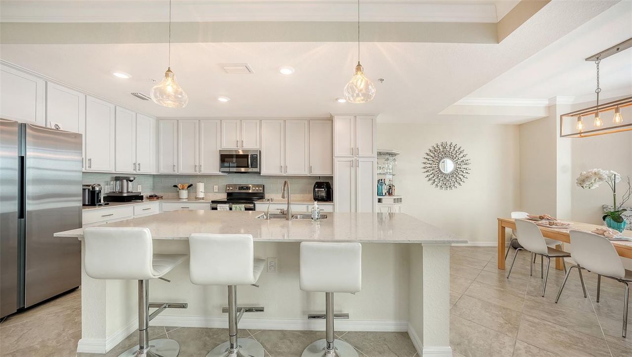 1020 Tidewater Shores Loop, Unit 207, Bradenton, FL 34208 Photo