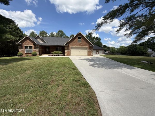 417 Londonderry Lane, Maryville, TN 37803