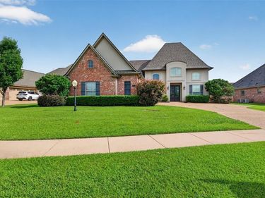 210 Poydras Avenue , Bossier City, LA 71111