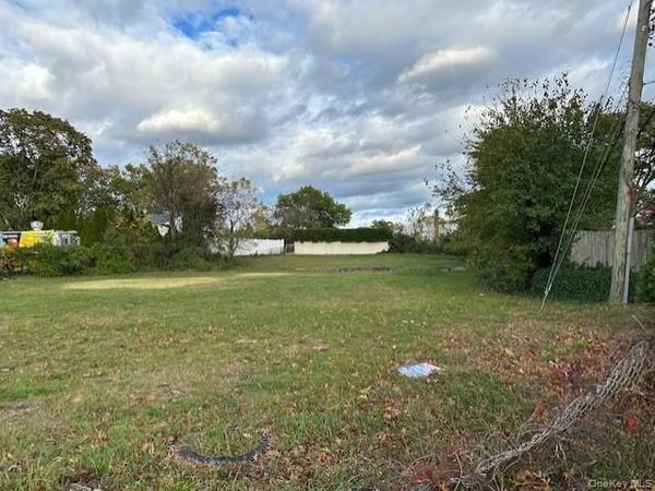 350 Commack Road , Commack, NY 11725