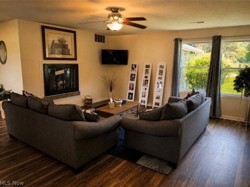 3146 Meadowwood Street NW, Massillon, OH 44646 Photo 9