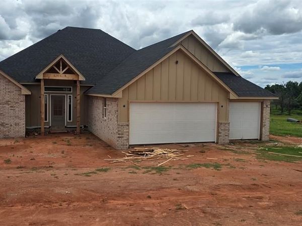 2411 Bear Creek Cir Circle, Blanchard, OK 73010