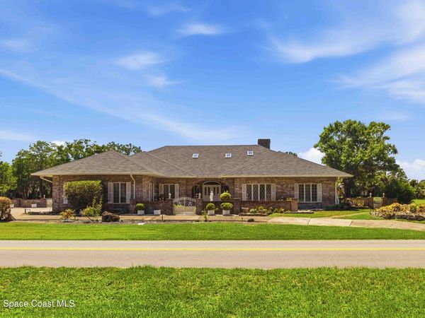 628 Pelican Bay Drive , Daytona Beach, FL 32119