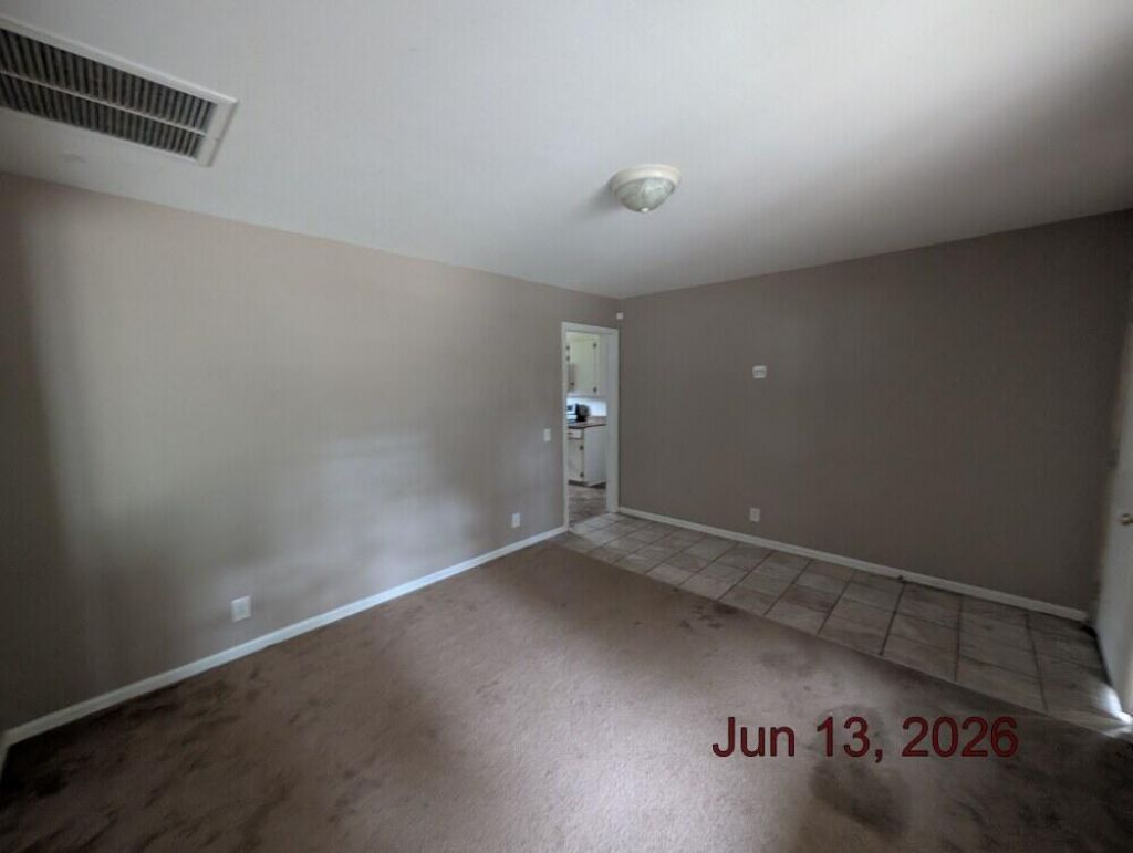 33 Elliott Court Photo 15