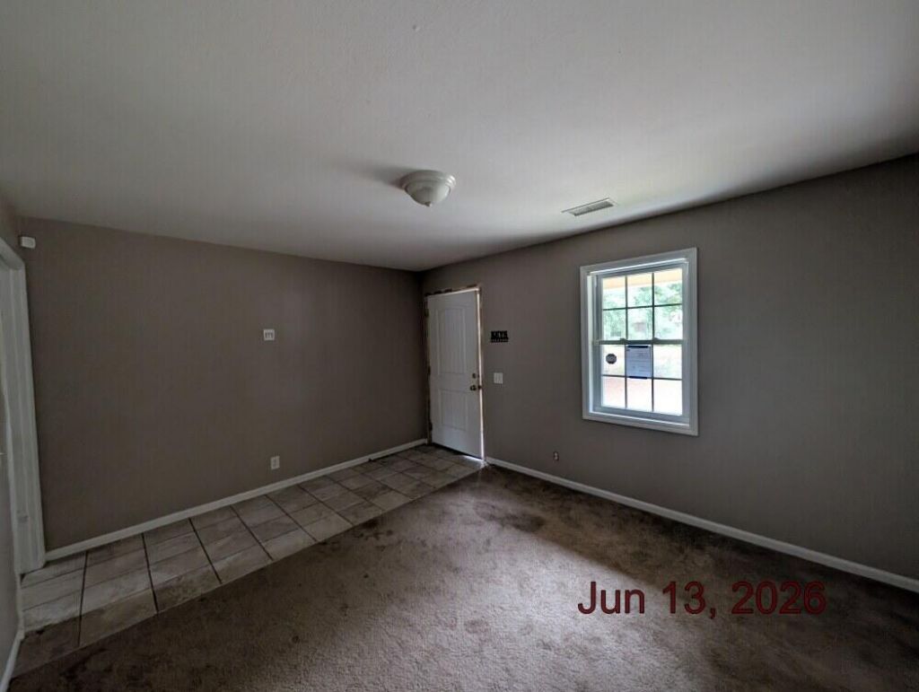 33 Elliott Court Photo 16