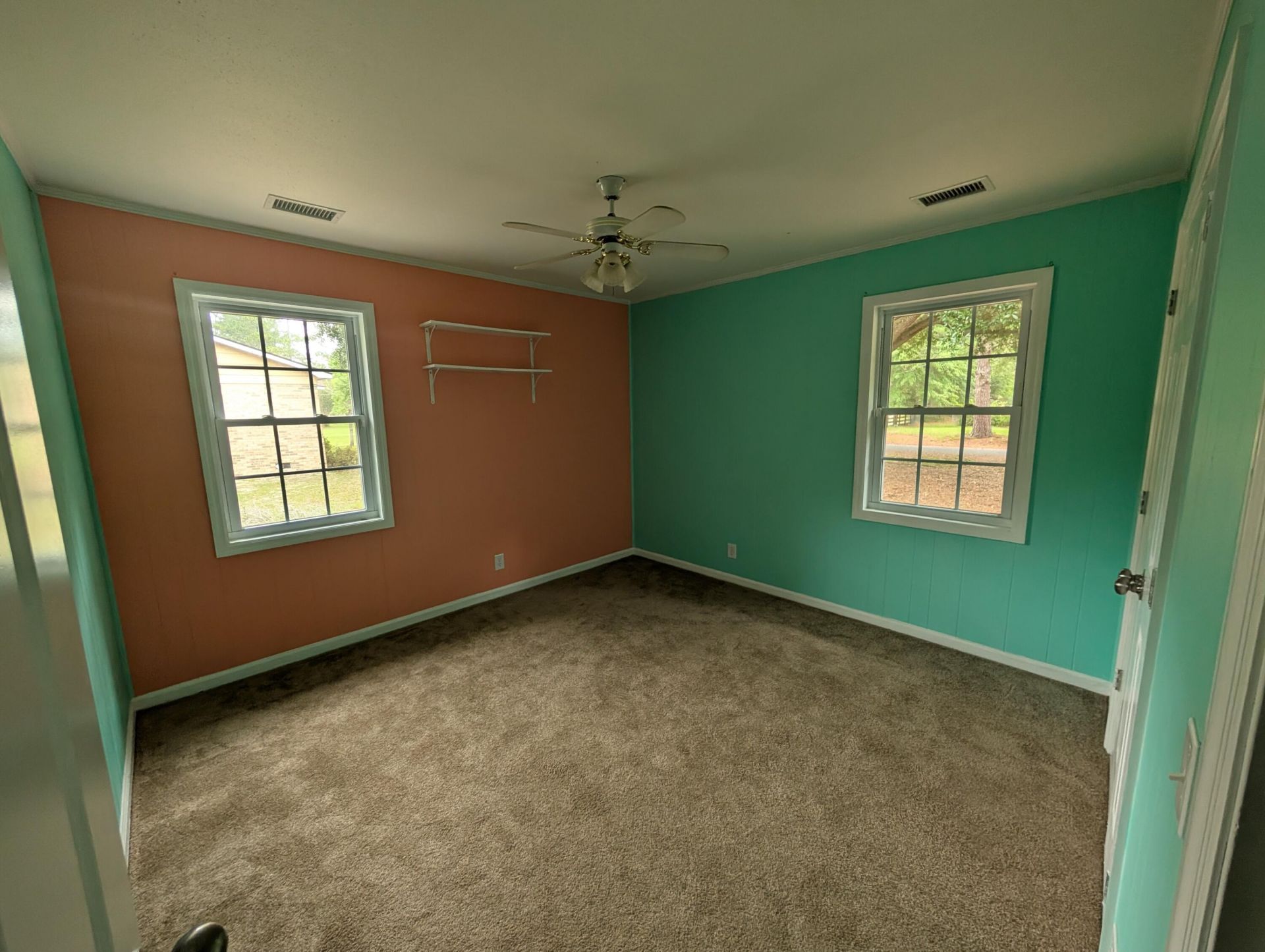 33 Elliott Court Photo 16