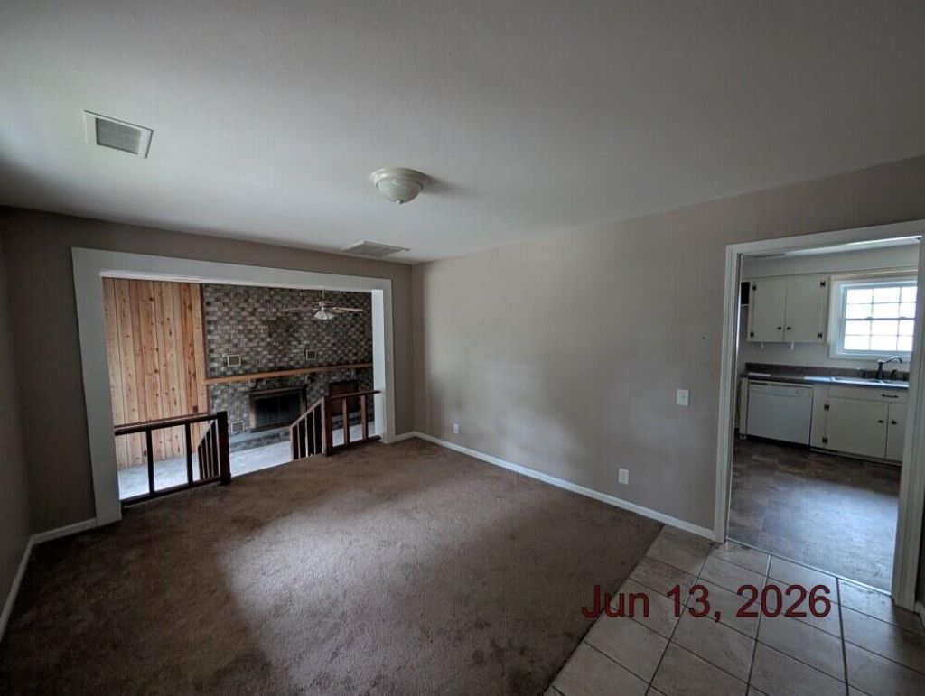 33 Elliott Court Photo 17