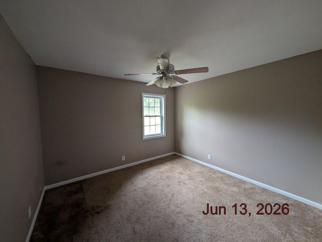 33 Elliott Court Photo 28