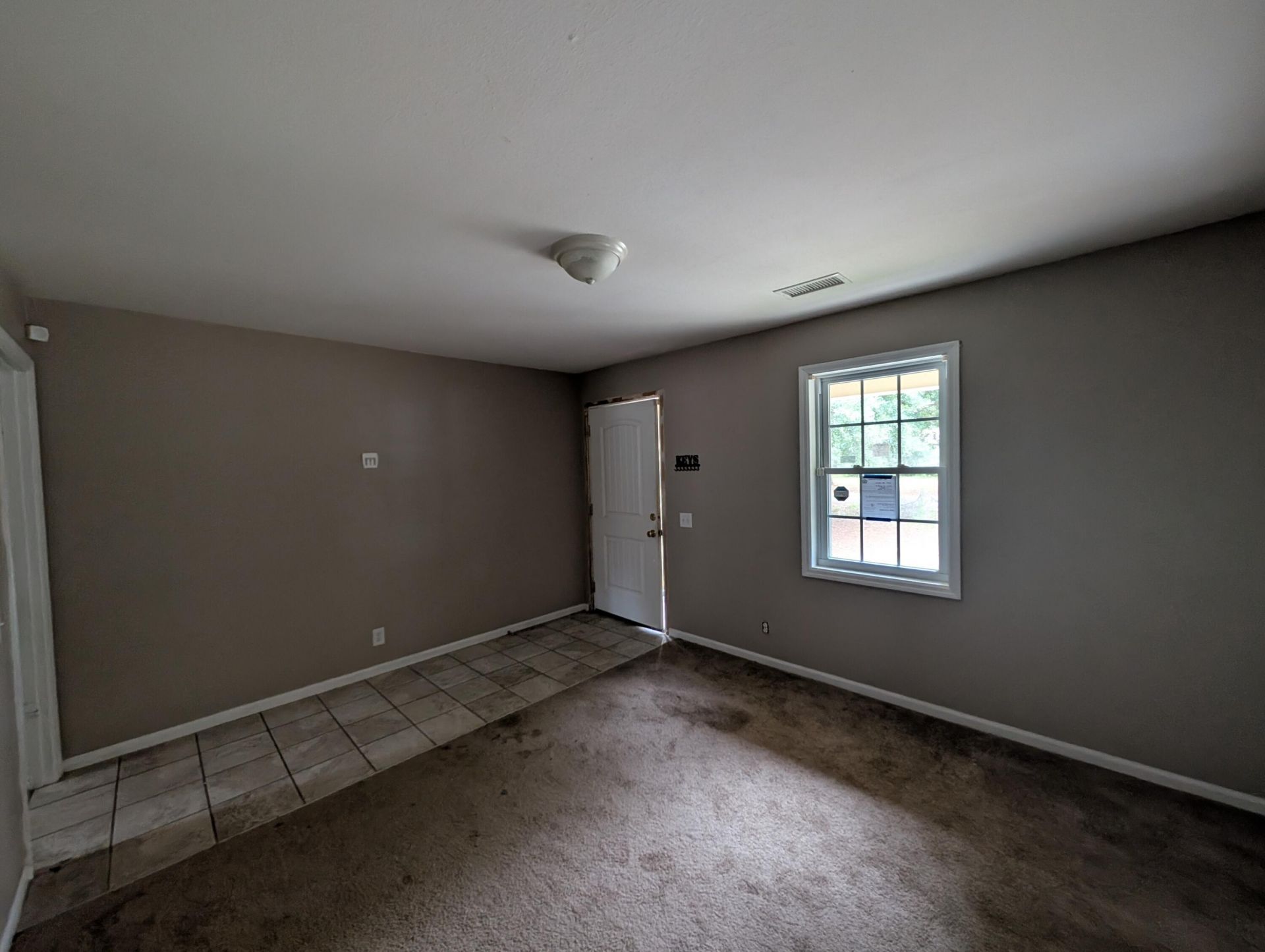 33 Elliott Court Photo 5