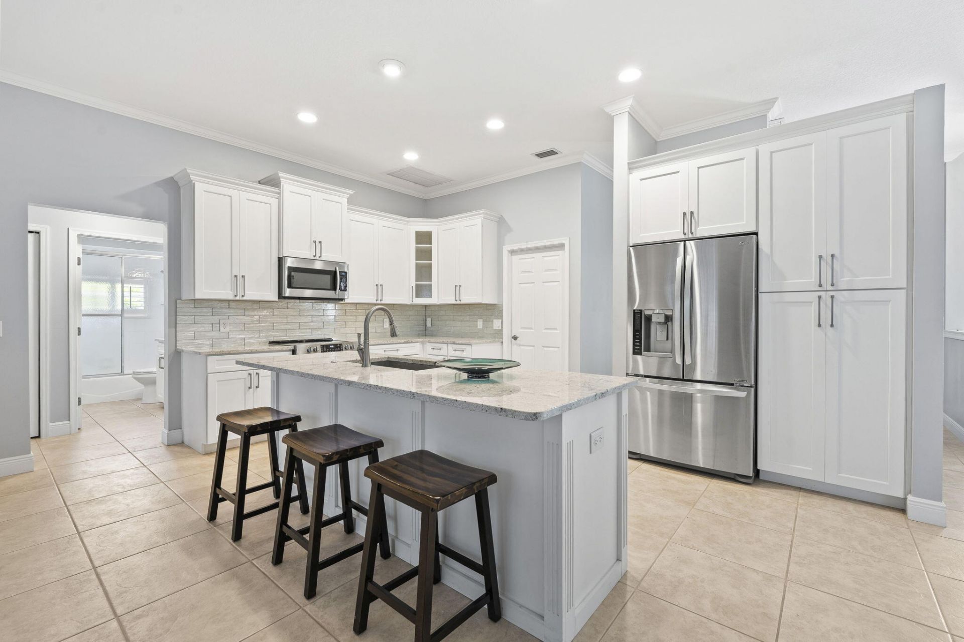 117 Queen Elizabeth Court, Hutchinson Island, FL 34949 Photo