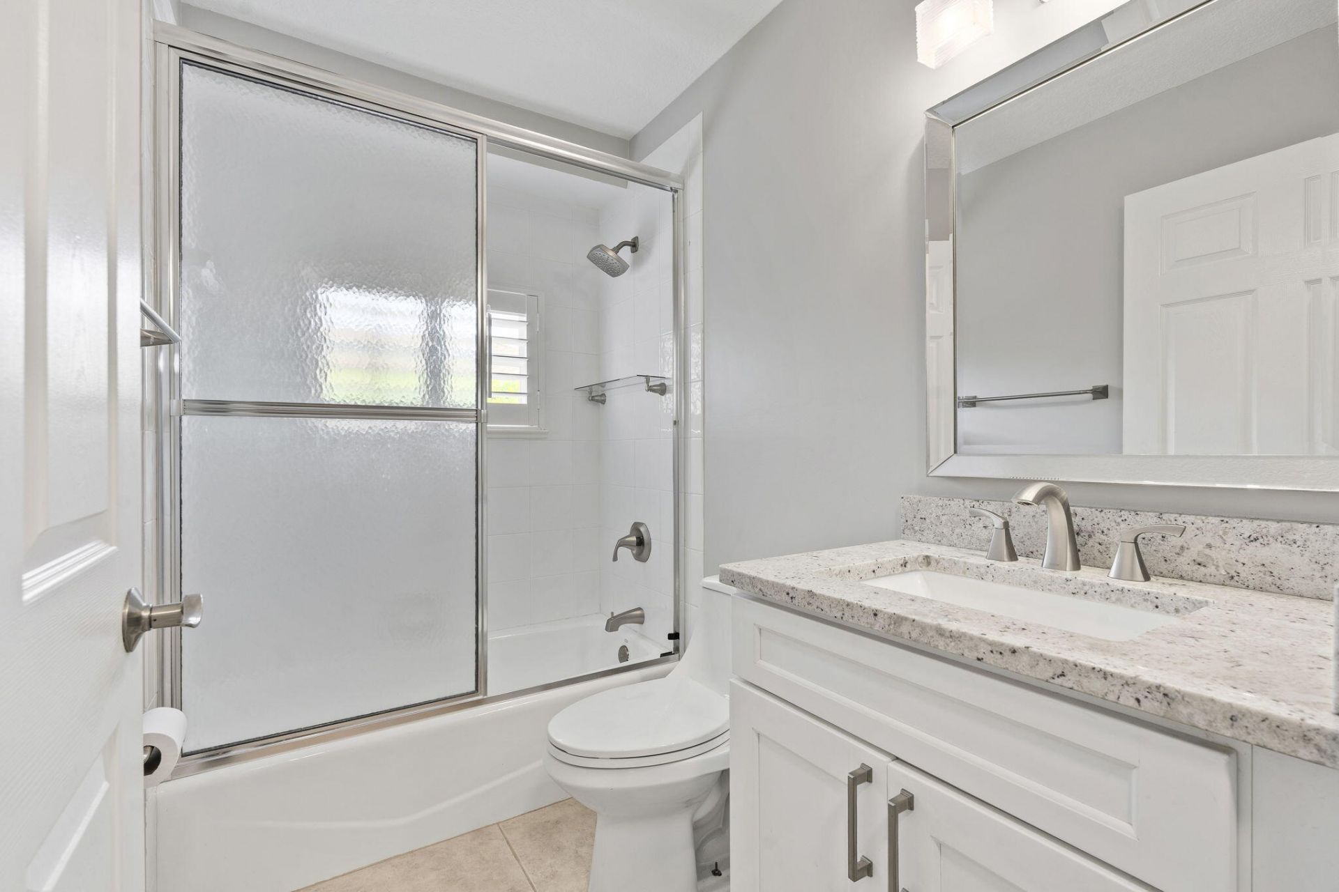 117 Queen Elizabeth Court, Hutchinson Island, FL 34949 Photo