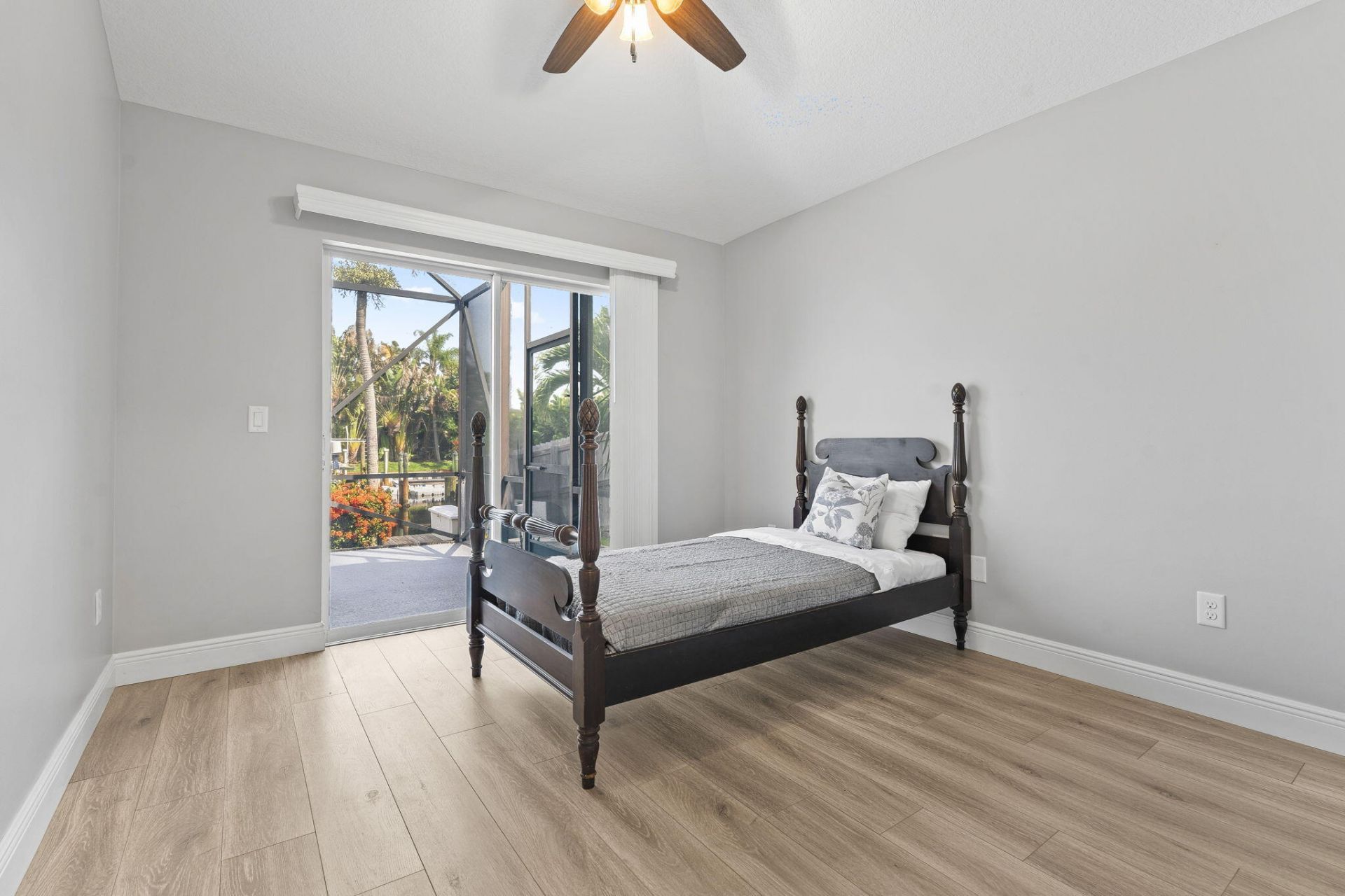 117 Queen Elizabeth Court, Hutchinson Island, FL 34949 Photo