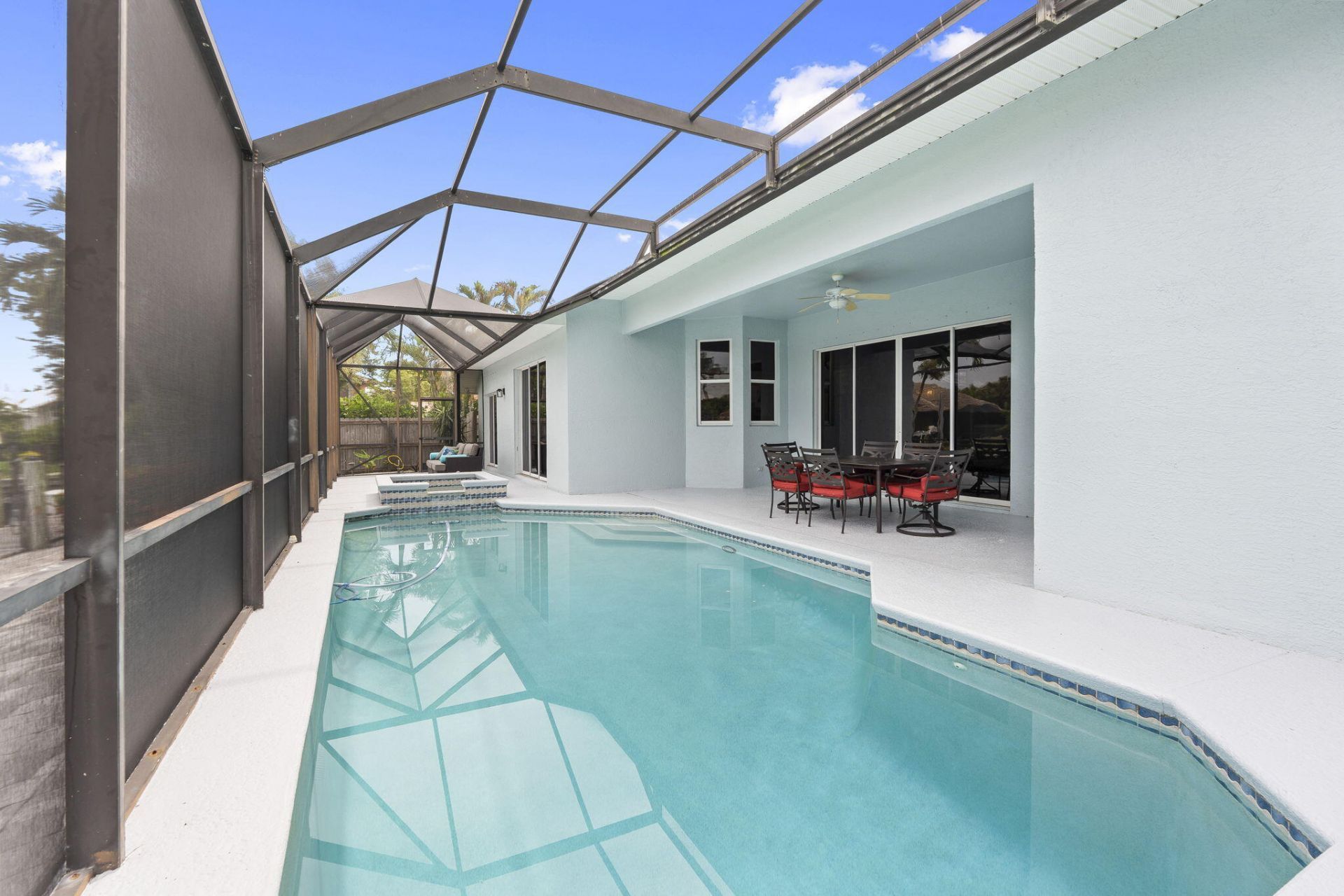 117 Queen Elizabeth Court, Hutchinson Island, FL 34949 Photo
