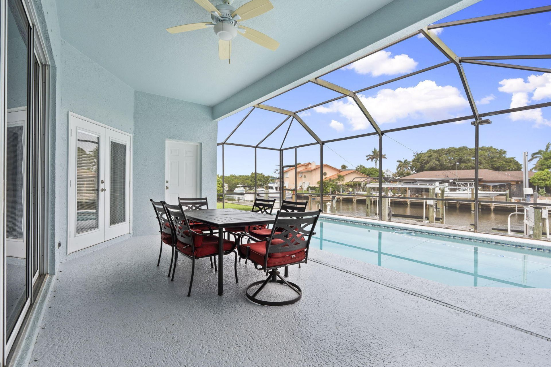 117 Queen Elizabeth Court, Hutchinson Island, FL 34949 Photo