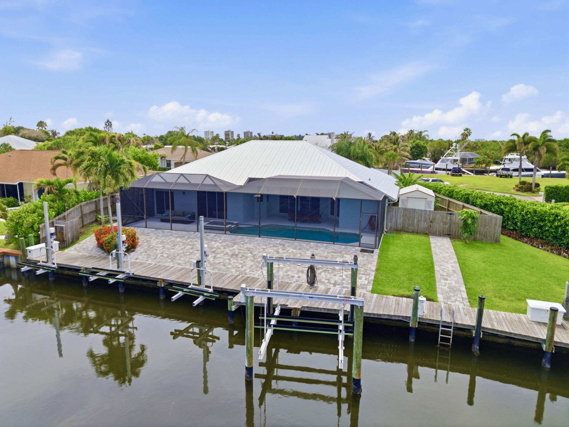 117 Queen Elizabeth Court, Hutchinson Island, FL 34949 Photo