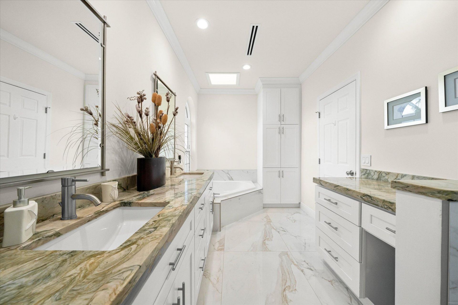 1111 Cherlynn Terrace, West Palm Beach, FL 33406 Photo