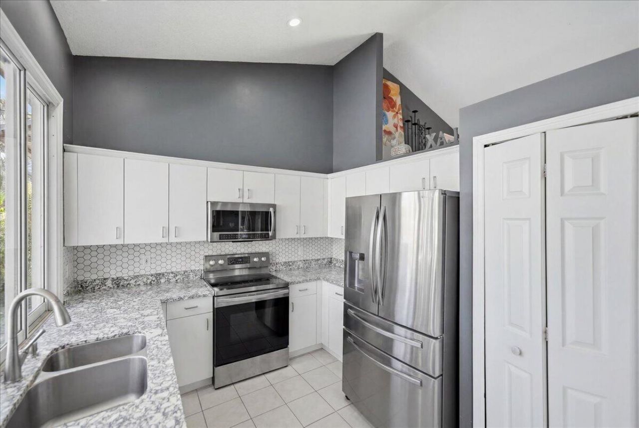 437 SW Kaabe Avenue, Port Saint Lucie, FL 34953 Photo