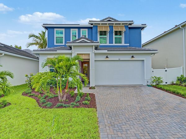 146 Parkside Way, Unit 12, Royal Palm Beach, FL 33414