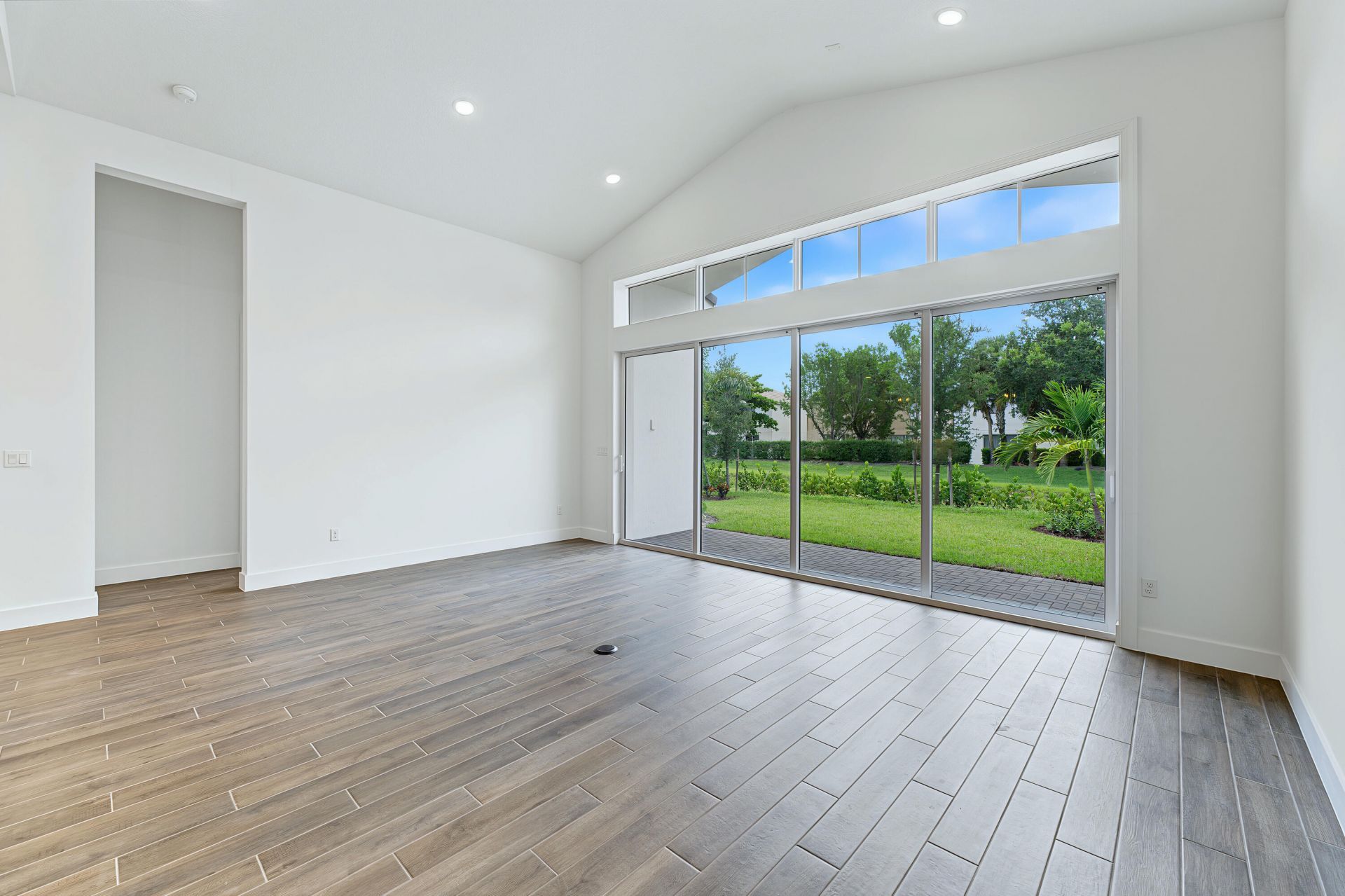 146 Parkside Way, Unit 12, Royal Palm Beach, FL 33414 Photo