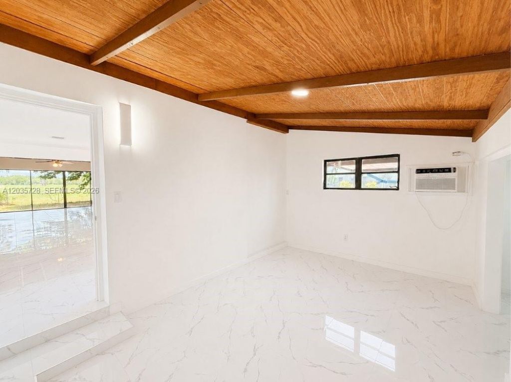 401 S Shore Dr, Miami Beach, FL 33141 Photo