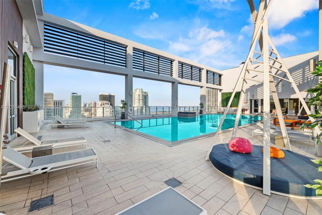 151 SE 1st St , Unit 3202, Miami, FL 33131 Photo