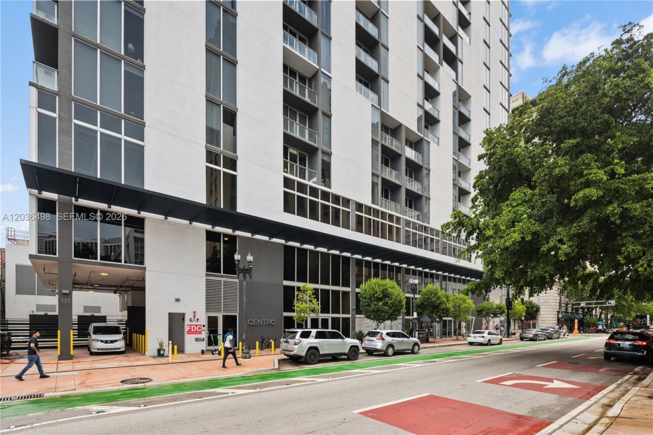 151 SE 1st St , Unit 3202, Miami, FL 33131 Photo