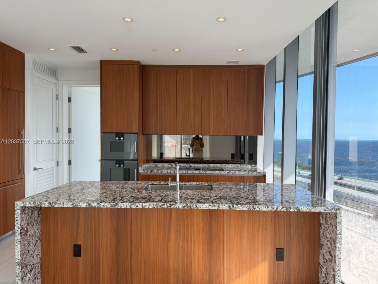 175 SE 25th Rd , Unit 903, Miami, FL 33129 Photo