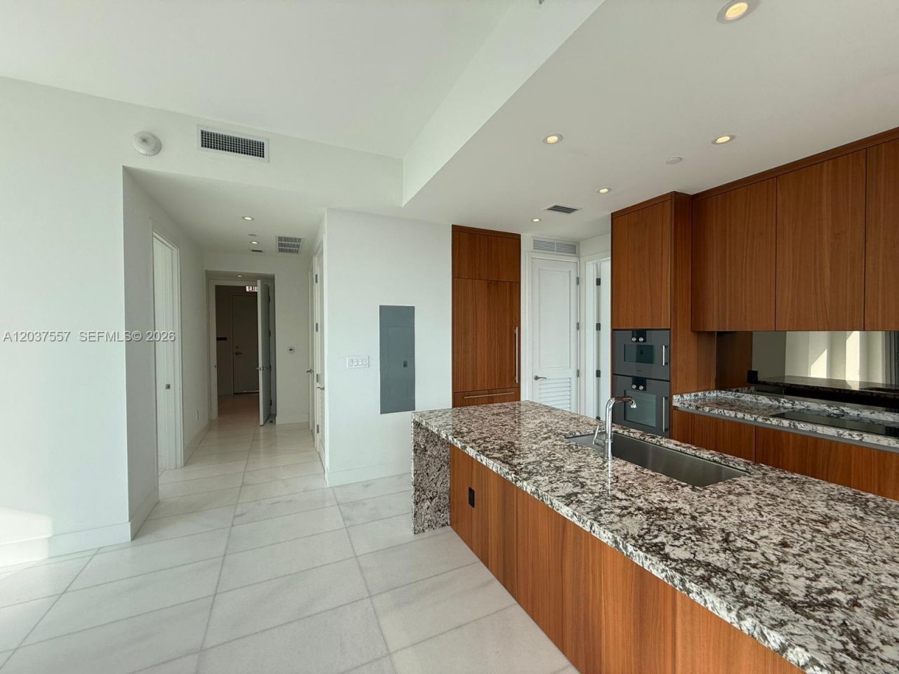 175 SE 25th Rd , Unit 903, Miami, FL 33129 Photo