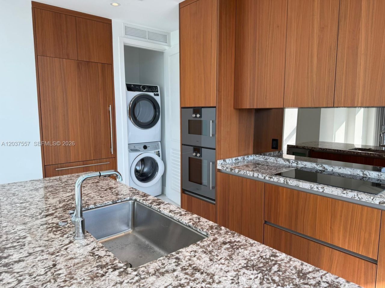 175 SE 25th Rd , Unit 903, Miami, FL 33129 Photo