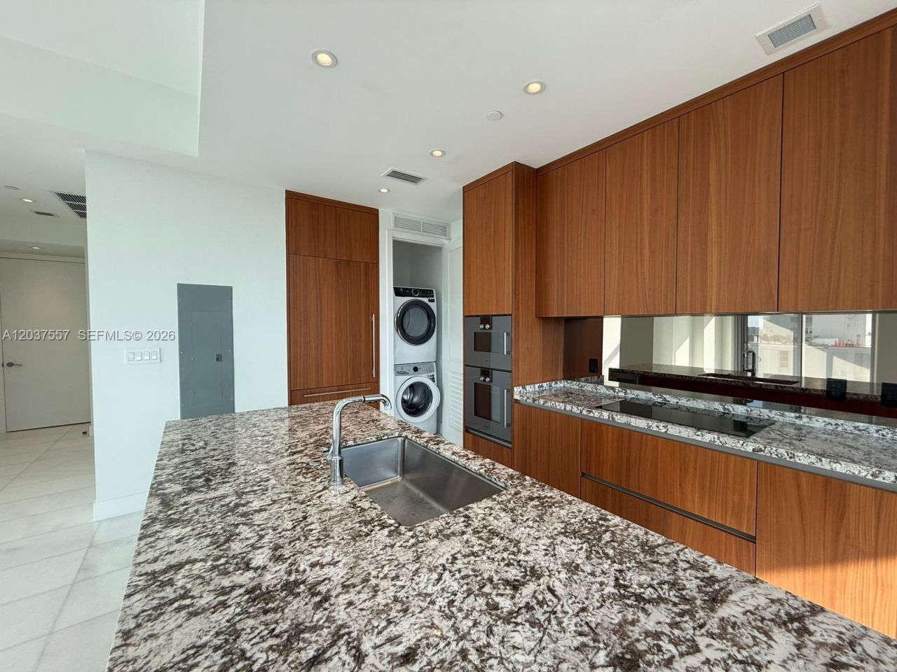 175 SE 25th Rd , Unit 903, Miami, FL 33129 Photo