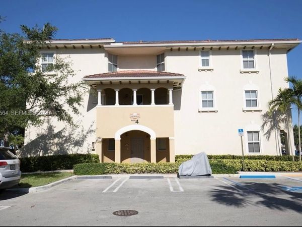 10805 NW 89th Ter , Unit 202-4, Doral, FL 33178