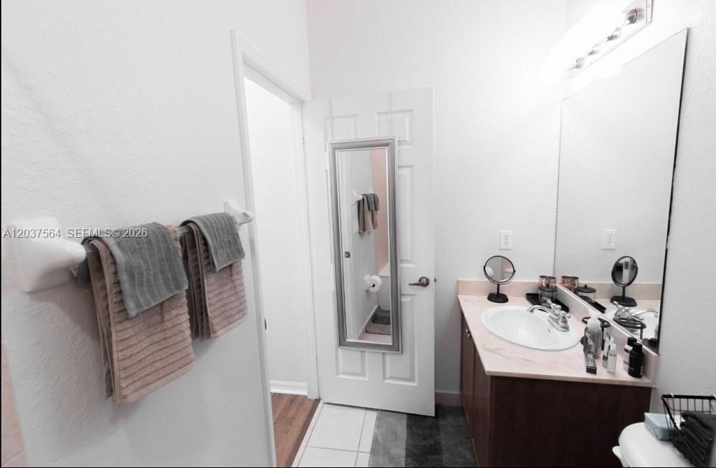 10805 NW 89th Ter , Unit 202-4, Doral, FL 33178 Photo