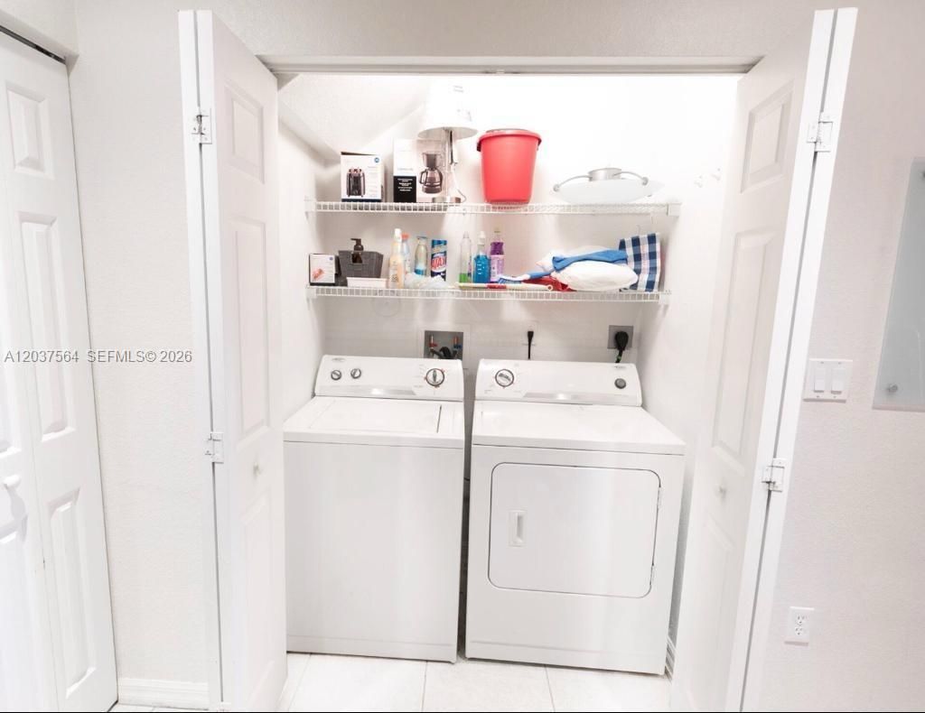 10805 NW 89th Ter , Unit 202-4, Doral, FL 33178 Photo